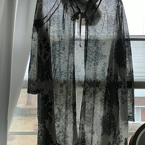 OneA Beach Coverup Gray Floral Gauzy Tie Front L - Picture 10 of 12